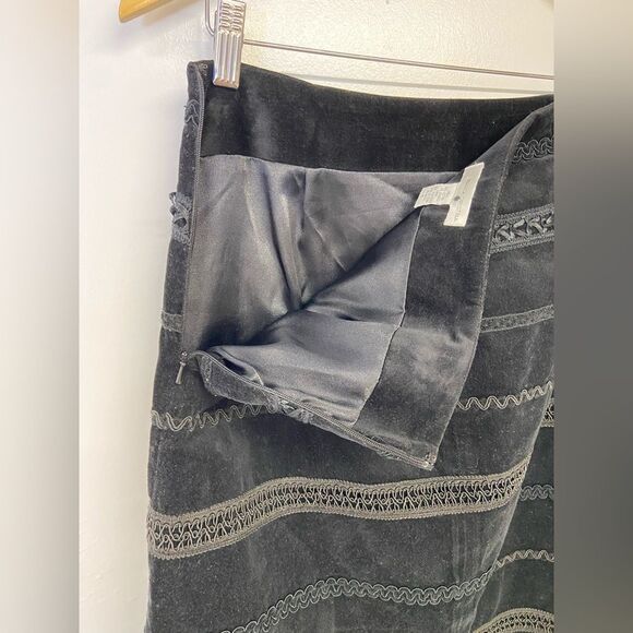 Marisa Christina Vintage Black Velvet Ribbon Trimmed Side Zip Lined Skirt Size 6 - Picture 4 of 9